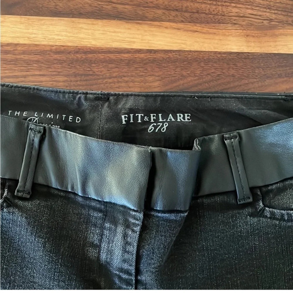 The limited Denim fit and flare 678
size 4 - Picture 3 of 11